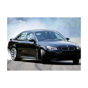 高性能<span class=keywords><strong>BMW</strong></span> <span class=keywords><strong>M5</strong></span> <span class=keywords><strong>E60</strong></span>高級セダンパワーと洗練されたドライブ用