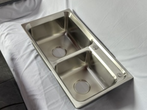 Leimanxi Заводская индивидуальная 304 нержавеющая сталь 0,75 мм Толстая кухонная раковина 7843 Большая двойная чаша посудомоечная машина совместимая раковина - Product Image 3