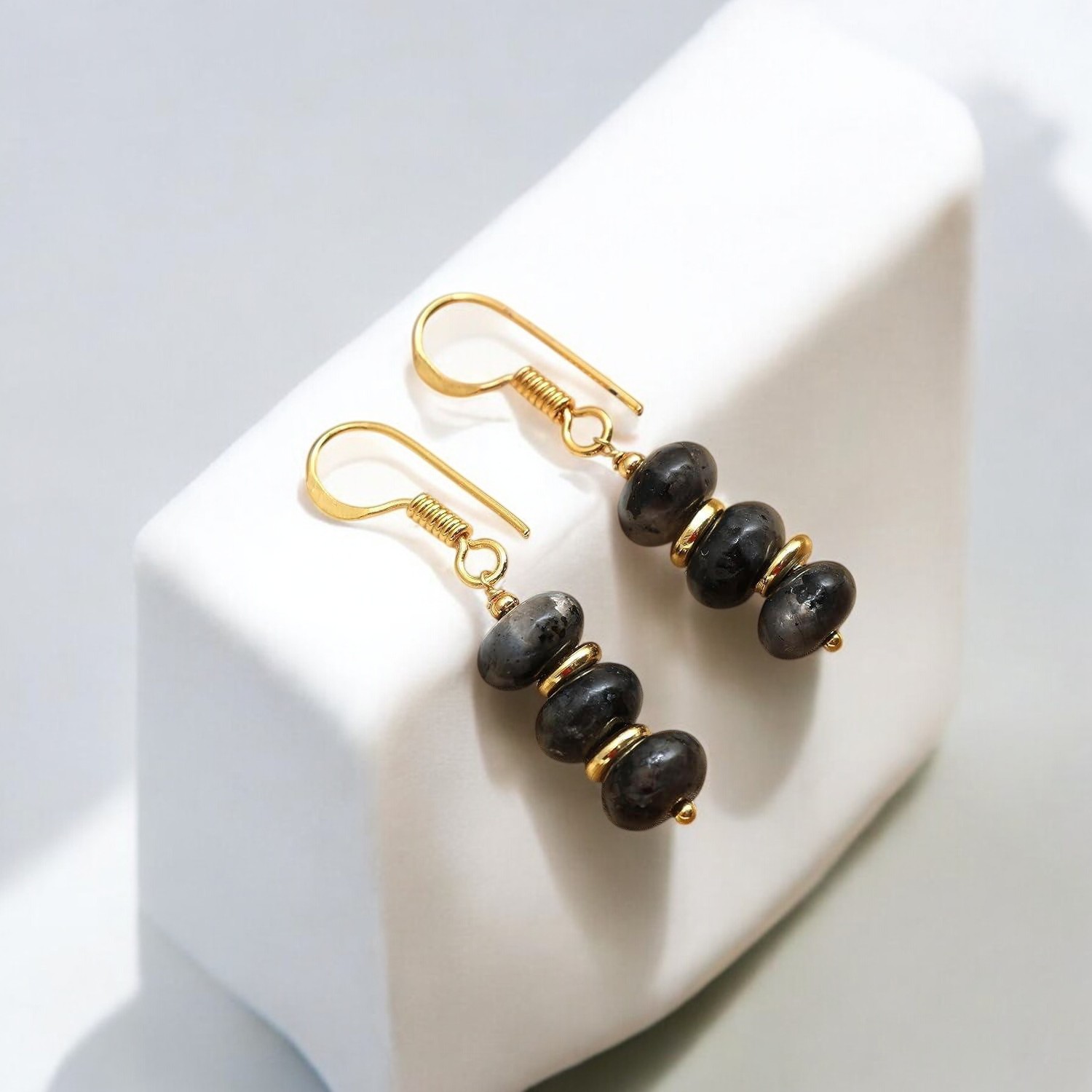 หินโมราสีฟ้า