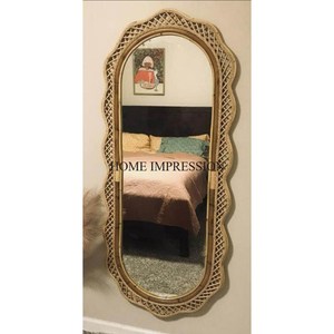Hochwertige Qualität Rattan Made Frame Rechteck Form Gebogene Kanten Einzigartige Fancy Look Bodens piegel Home Decor Zubehör
