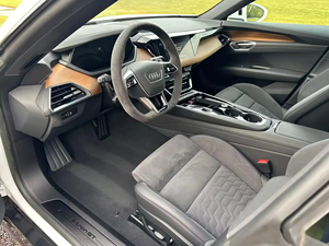 Kullanılan 2022 A u d i e-tron GT 522 beygir gücü ile Boost fonksiyonu çift Motor Adaptive adaptif hava süspansiyon elektrikli arabalar - Product Image 6
