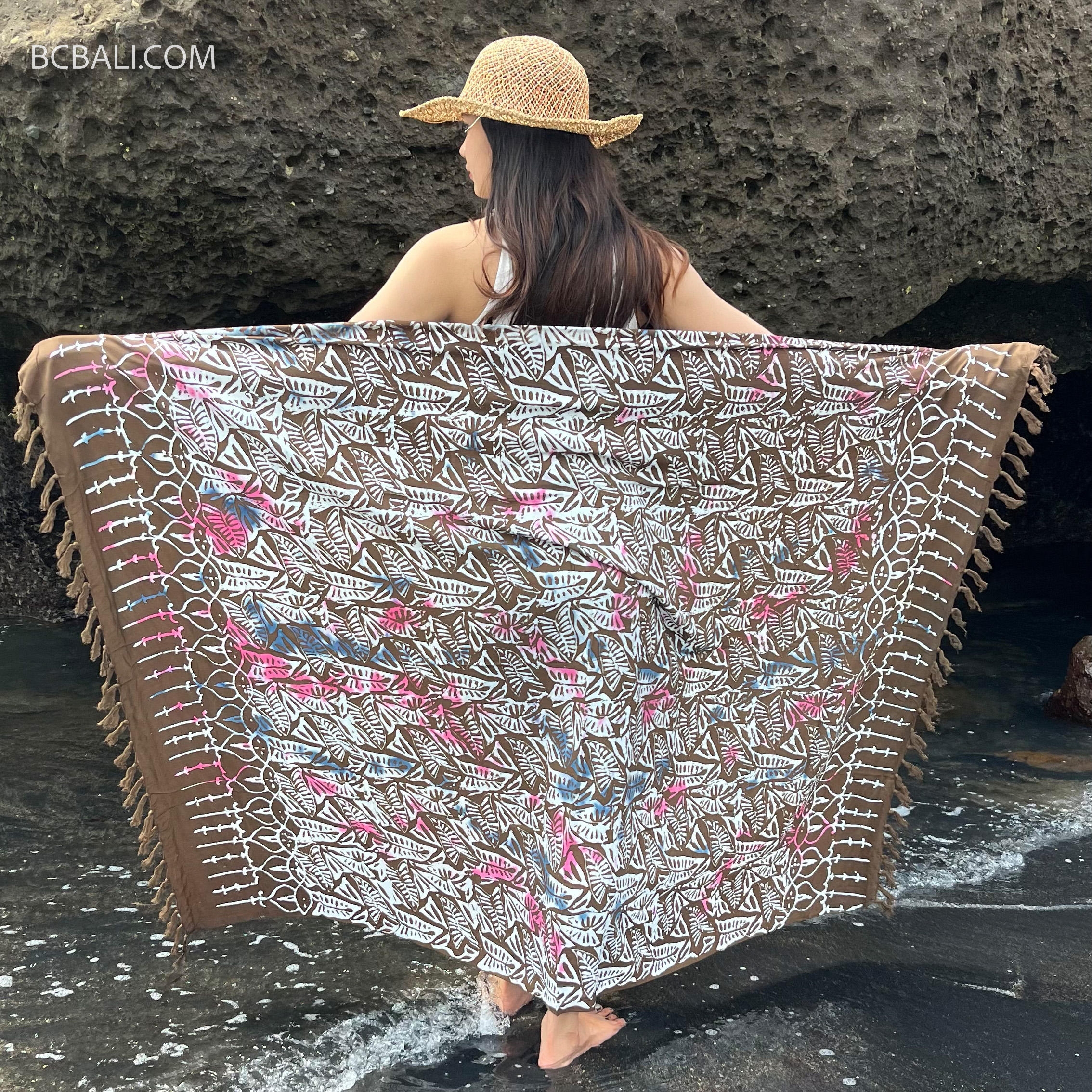 สีน้ำตาล