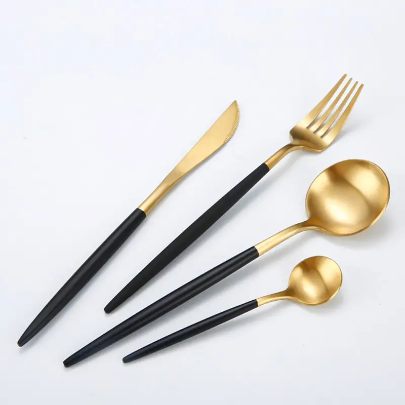 Metal Iron Cutlery Set servindo e jantar Sterling Silver Plated Acabamento Colher Com Design Handle surpreendente na Índia