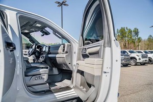 Düzgünce kullanılan <span class=keywords><strong>2025</strong></span> Chevrolet Silverado 1500 ZR2 4dr ekip kabin 4WD 5.8 ft. SB