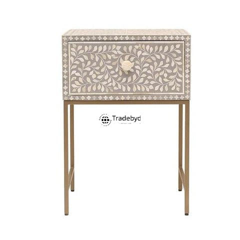 Available in different Colors