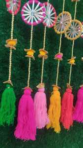 Pom pom עם מראה צ 'רקרי מחרוזת עבור קישוט חתונה הודי קישוט תפאורה צבעונית לאירוע haldi mhndi קישוט