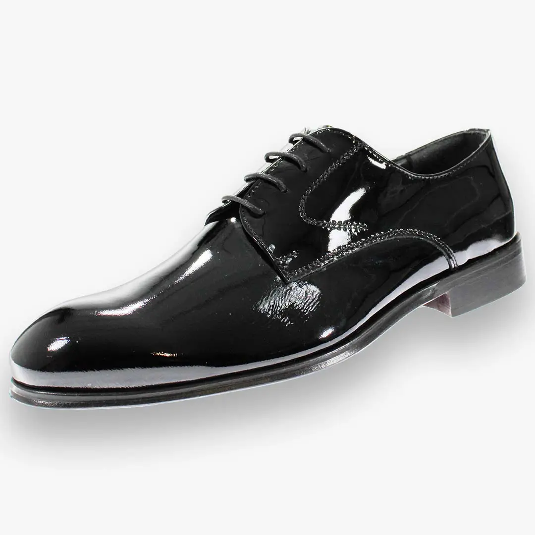 Formeller Derby-Schuh für Herren aus schwarzem Lack leder, hand gefertigt in Italien mit rutsch fester Leders ohle und Gummis ohle.