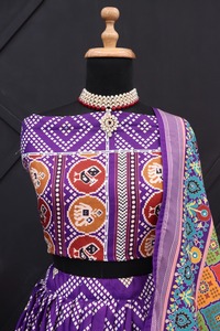 2022年最新レディースファンシーシルク<span class=keywords><strong>Lehnga</strong></span> Choliパキスタンウェディングスーツヘビーコットンドレスファッションモデル数卸売率レディース