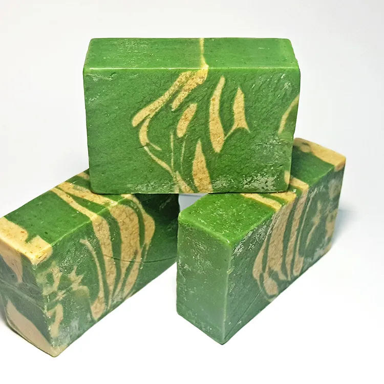 Commercio all'ingrosso OEM tè verde sapone pezzi tè verde naturale giappone tè verde sapone olio profumo rosa bar 100g qualità dal Vietnam