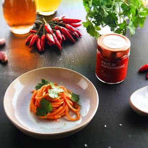 意大利制造有机樱桃番茄辣椒现成酱330克无麸质素食无防腐剂无添加糖意大利面调味品