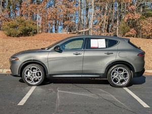 Alfa Romeo 2024 Tonale Ti Sale manuel/otomatik şanzıman 4L Turbo motor SUV koyu iç düzgünce kullanılan durumda satılık - Product Image 5