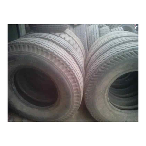 Kullanılmış lastikler güvenli konteyner taşımacılığı için sıralanır ve sarılır - Product Image 5