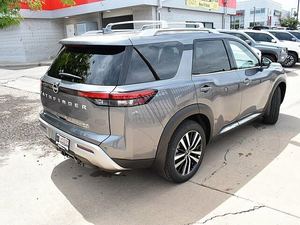 2024 Nis_san <strong>Pathfinder</strong> S 4WD with Rear Camera Leather Seats Automatic Gear Box - Product Image 4
