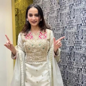 <strong>New</strong> <strong>Designer</strong> Traditional Ethnic Top and Plazzo Salwar Kameez Party Wear With Sequence Embroidery Wholesale at Low Price