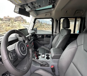 2024 I <strong>N</strong> E O <strong>S</strong> Grenadierr Fieldmasteer Edition <strong>Turbo</strong> 6-Cylinder, Full-Time 4WD, Locking Center Differential - Product Image 5