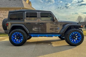 En iyi şimdi 2018 j-eep Wrangler sınırsız spor 4x4