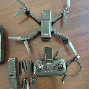 Roku E99初学者遥控无人驾驶飞机，带高清摄像机1千米图像传输 - Product Image 1