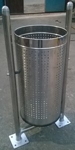 <span class=keywords><strong>2025</strong></span> Aço Inoxidável 60L Capacidade Sortable Trashcan Stand Sozinho Lixo Ao Ar Livre para Uso Público Estilo sem Tampa