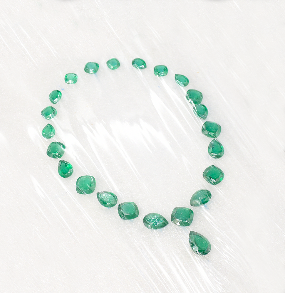 สีเขียว