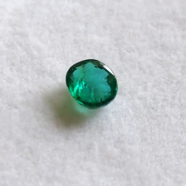 สีเขียว