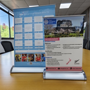 Có thể thu vào quảng cáo <span class=keywords><strong>Mini</strong></span> A3 A4 Máy tính để bàn cuộn lên biểu ngữ đứng bảng nhỏ cuộn lên biểu ngữ - Product Image 6