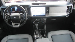 2024 Ford Bronco 4x4新車中古V6 AWD SUV大型車自動手動ギアボックス左右ハンドル - Product Image 2