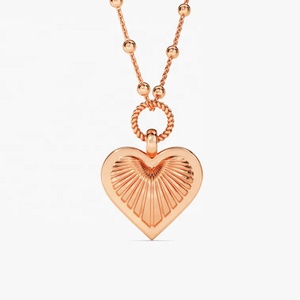 LYBURCHI人気低刺激性真鍮14K 18K金メッキファッションジュエリーハートペンダントネックレス女性用毎日