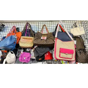 กระเป๋าเดินทางกระเป๋าเดินทางใช้แล้ว - Product Image 1