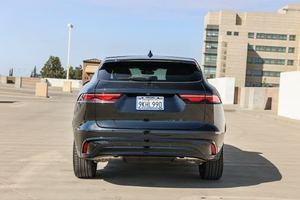 Kullanılan 2024 Jaguar F-PACE P250 r-dinamik S AWD - Product Image 5