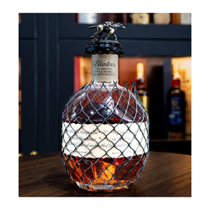 วิสกี้บูร์บงรุ่นโกลด์ของ Blanton ขนาด700มล. เนื้อเนียนเรียบเหมาะสำหรับนักสะสมและผู้ที่ชื่นชอบ - Product Image 5