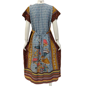 كريسانتا كاجوال للصيف بياقة مكشكشة بنمط أزهار وتشذيب طول الركبة كبير الحجم للاستخدام اليومي - Product Image 3