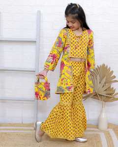 女孩儿童kurta garara套装<span class=keywords><strong>Lehenga</strong></span>配dupatta gota蕾丝面料棉康布利奇民族礼服女孩婚纱礼服