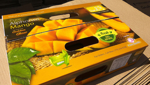 Carton Packing Fresh mango for Export Premium Luxury Cardboard <strong>Box</strong> Made in Vietnam Reasonable Price - Product Image 4