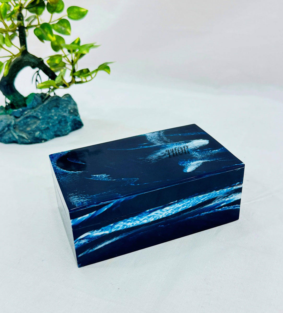 สีกรมท่า