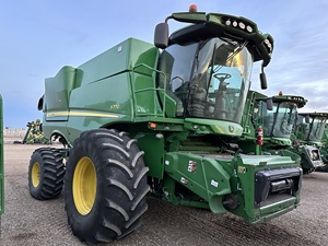 เครื่องจักรกลการเกษตร 102HP รถเกี่ยวข้าว John Deer S770 รถเกี่ยวข้าวสําหรับขายในแอตแลนต้า - Product Image 3