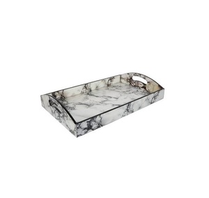 新产品<span class=keywords><strong>100</strong></span>% 最优质的木质印刷食品托盘定制尺寸带手柄早餐托盘手工制作制造商