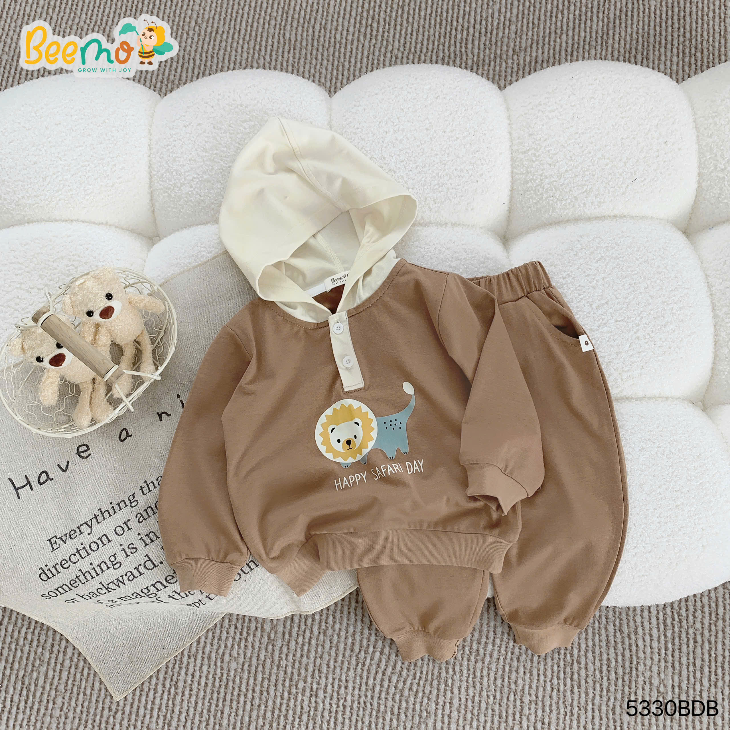 สีน้ำตาล