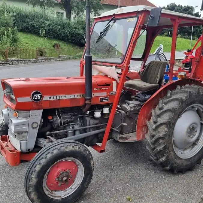 Trator agrícola Massey Ferguson 135 MP original barato e bastante usado para venda a preço de atacado moderado