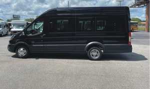Neatly Used Fords <strong>Transit</strong> 15 Seater Bus 2021/2023, Accident-Free &amp; Warranty Assurance - Product Image 2