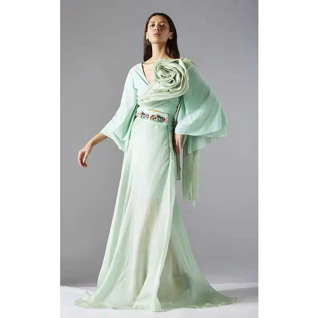 Design exclusivo Drape Blusa com saia A-Line com Rose Stole para mulheres a preço acessível no mercado indiano de exportação