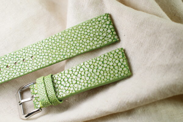 สีเขียว