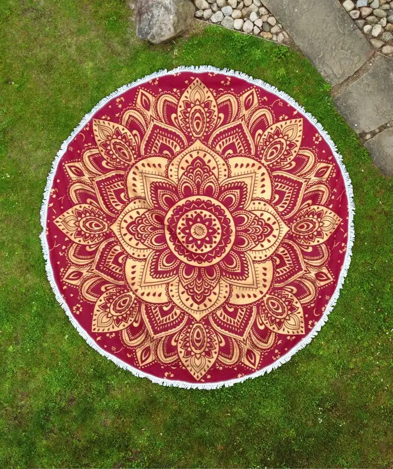 Telo mare rotondo con fiore di loto dorato su Mandala di cotone rosso-morbido tappetino da Yoga Hippie bohémien a prezzi di fabbrica economici