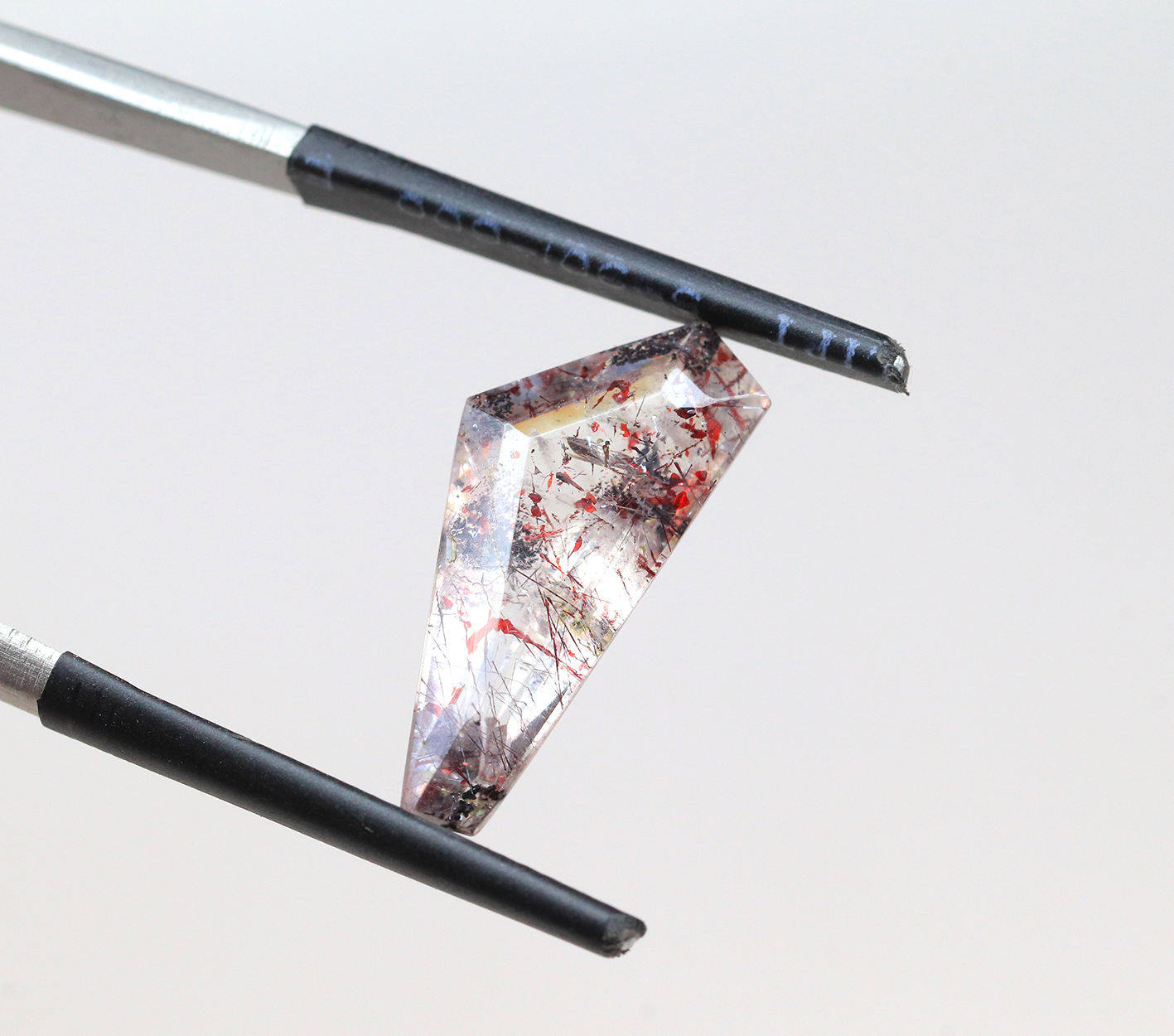 เช่นเดียวกับรูปภาพ