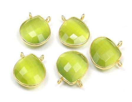 สีเขียว