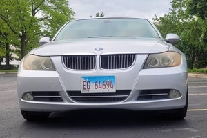 2007 <strong>B</strong>-M-W 335i Sedan Turbo 6-Cylinder Premium Package Mostly Unmodified - Product Image 3