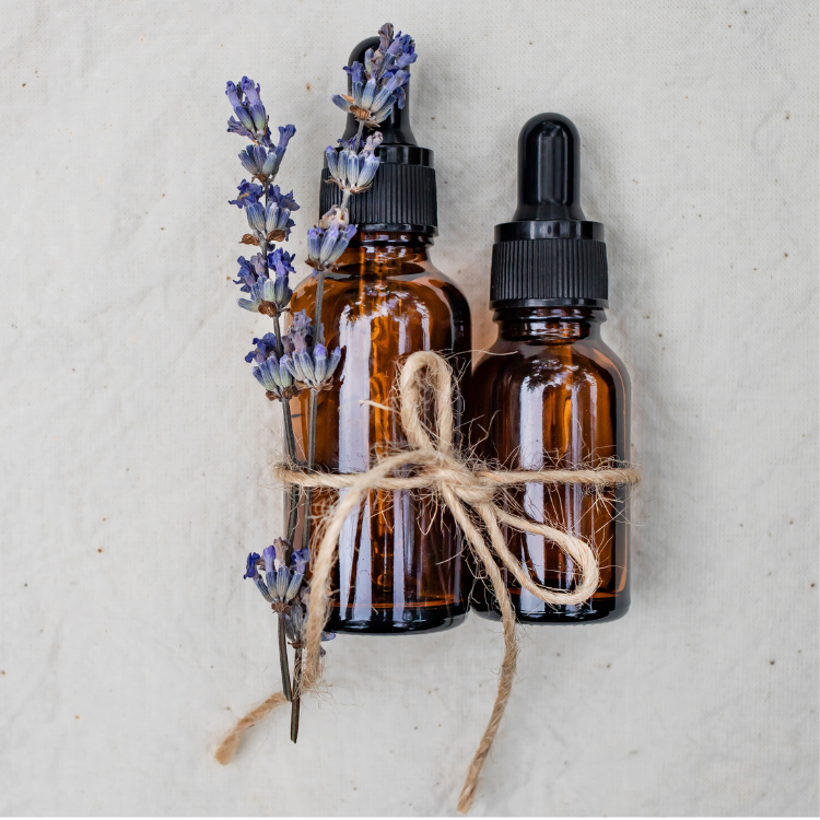 jaune pâle à violet clair