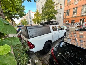 2021丰田HiLux二手SUV涡轮发动机左手转向全轮驱动深色内饰织物座椅Aspire车型日本制造