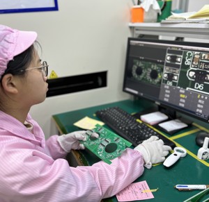 MCU PMS134-88OP24 8-Bit-Hochleistungs-RISC-CPU 8bit OTP mit 12-Bit-ADC-MCU