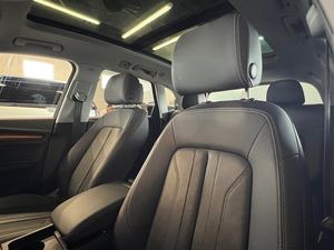 Sol direksiyon deri koltuklar ile S hattı 45 District bölge yeşil metalik için 2023 Audi Q5 <span class=keywords><strong>Quattro</strong></span> Premium Plus