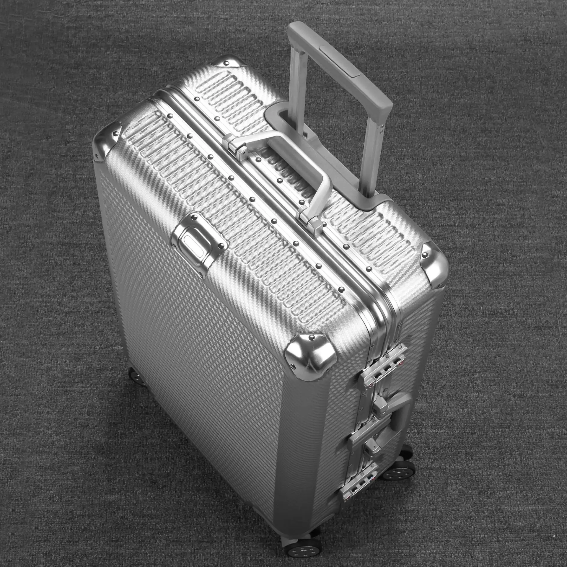 Vendita calda borsa Trolley da viaggio in alluminio pieno bagaglio nuovo valigia da imbarco in alluminio verticale valigia in fibra di carbonio antigraffio